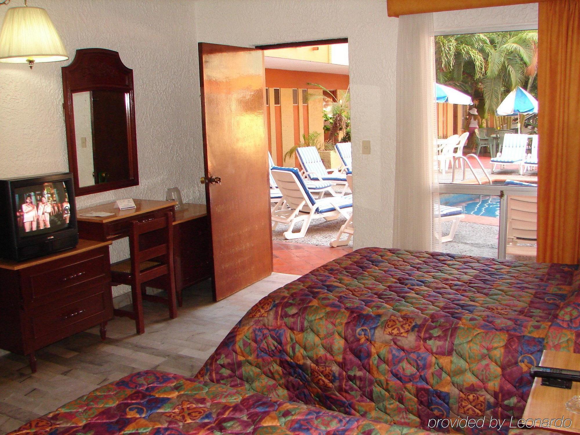 Hotel Azteca Inn Mazatlán Habitación foto